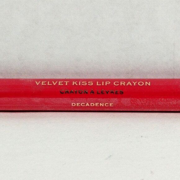 Revolution Makeup London Velvet Kiss Lip Crayon Liner Decadence 0.04 oz SEALED - Picture 3 of 10